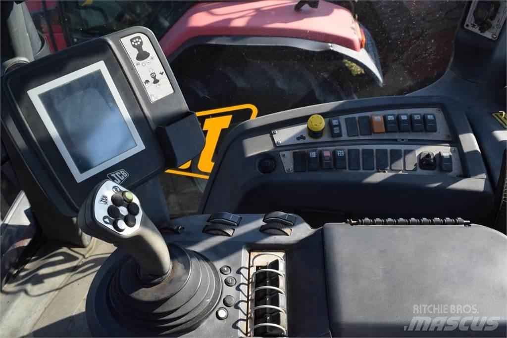 JCB Fastrac 8250 Tractoare