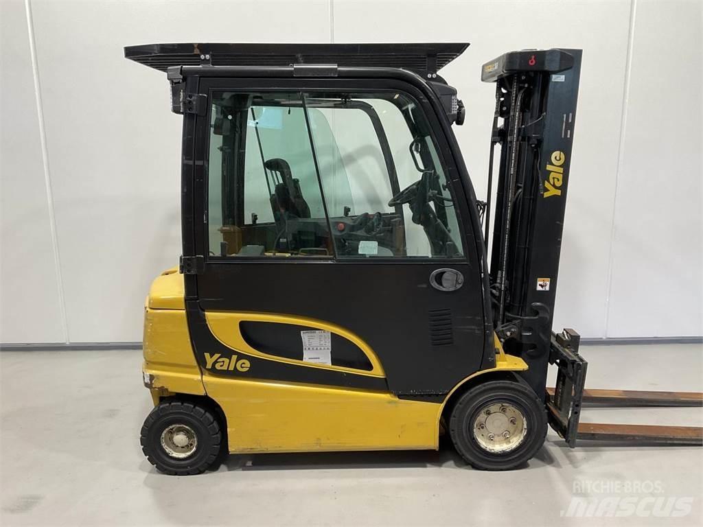 Yale ERP30VL Stivuitor electric