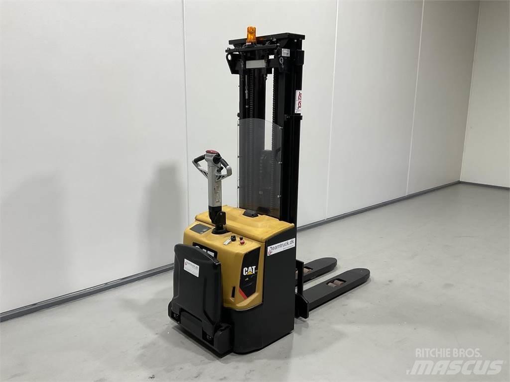 CAT NSP16N2R Transpaleti autopropulsanti