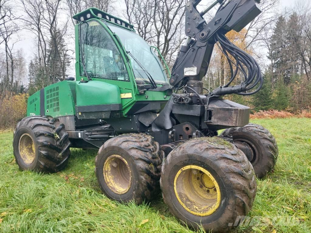 John Deere 770 D Combine forestiere