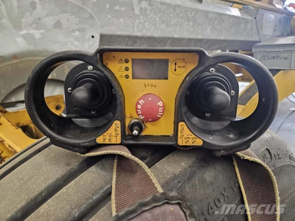 Potain Igo 15 Self erecting cranes