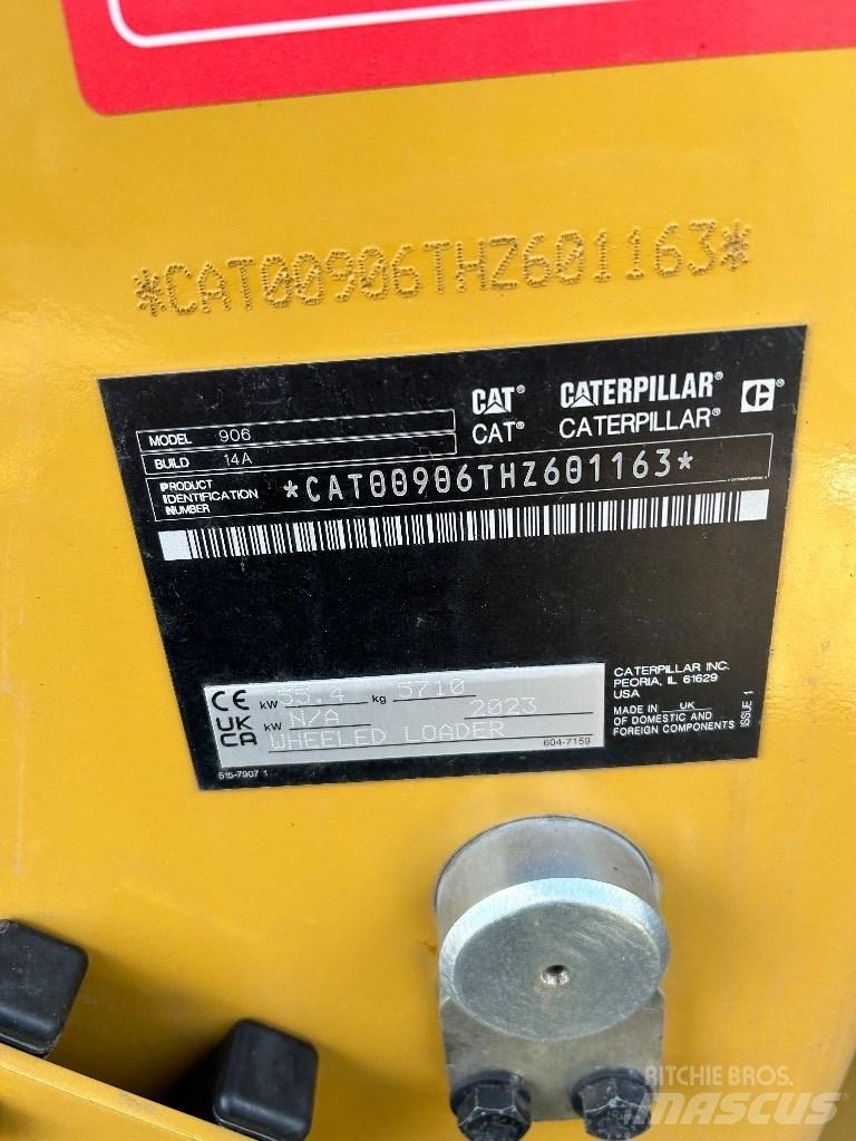 CAT 906 Incarcator pe pneuri