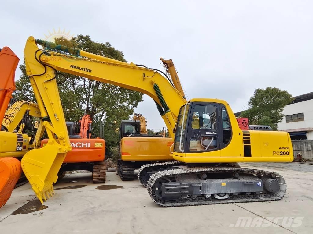 Komatsu PC 200-6 Excavatoare pe șenile
