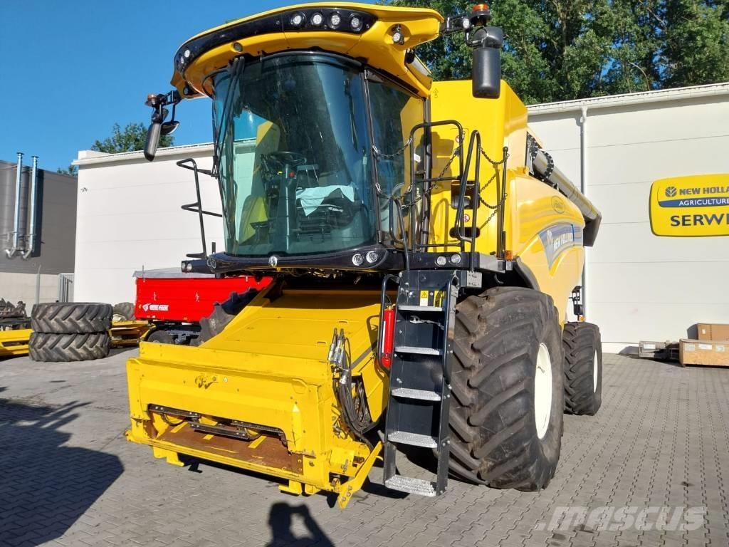 New Holland CX 8.90 Combine de secerat