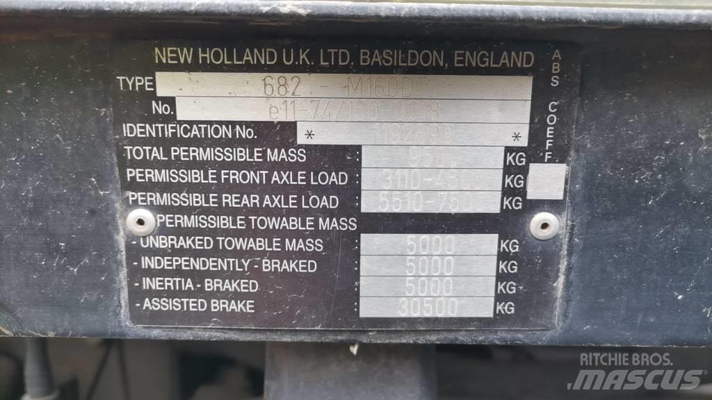 New Holland M160 Tractoare