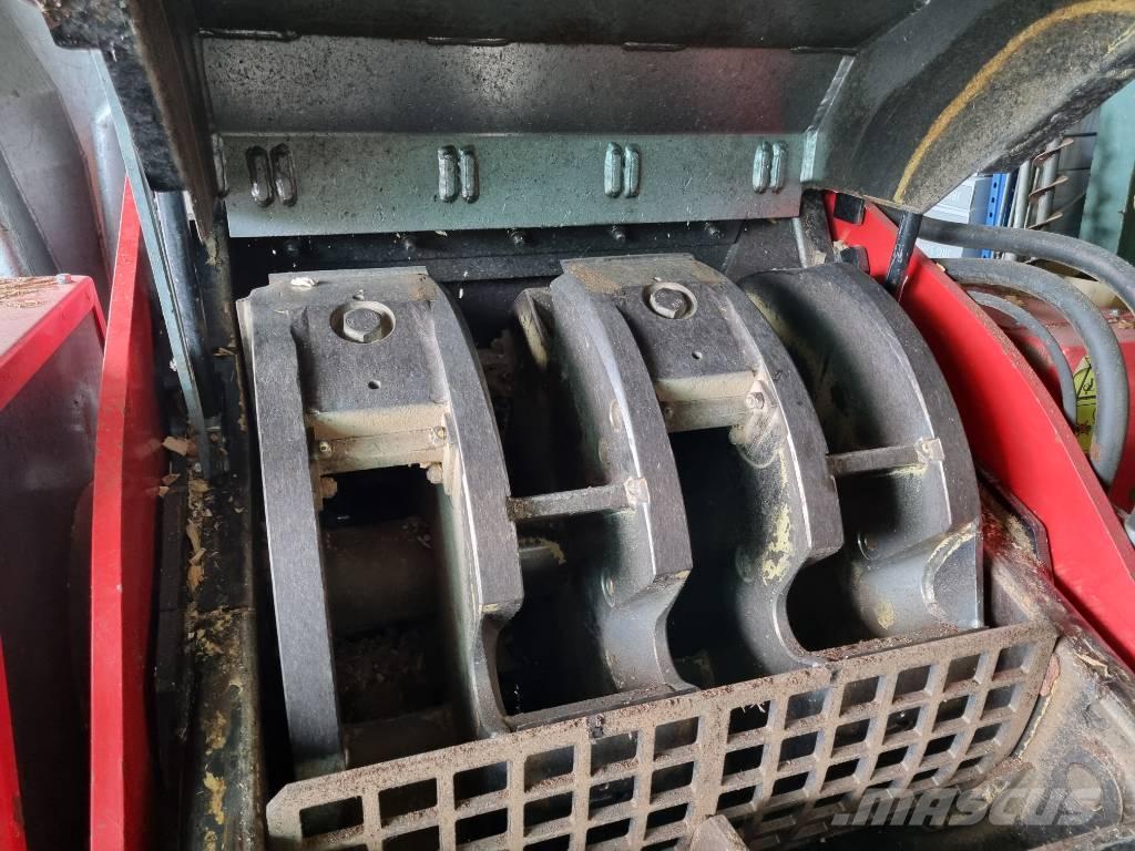 Mus-Max WT 7 L Masini de tocat lemn