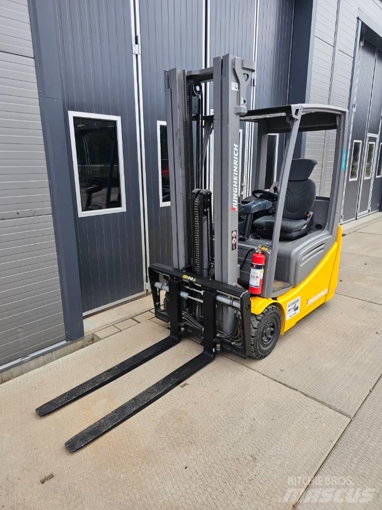 Jungheinrich EFG216K Stivuitor electric