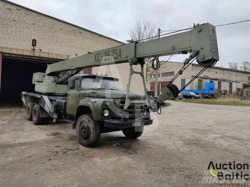 ZIL 133 Macara pentru orice teren