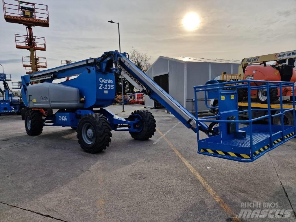 Genie Z 135/70 Nacele cu brat articulat