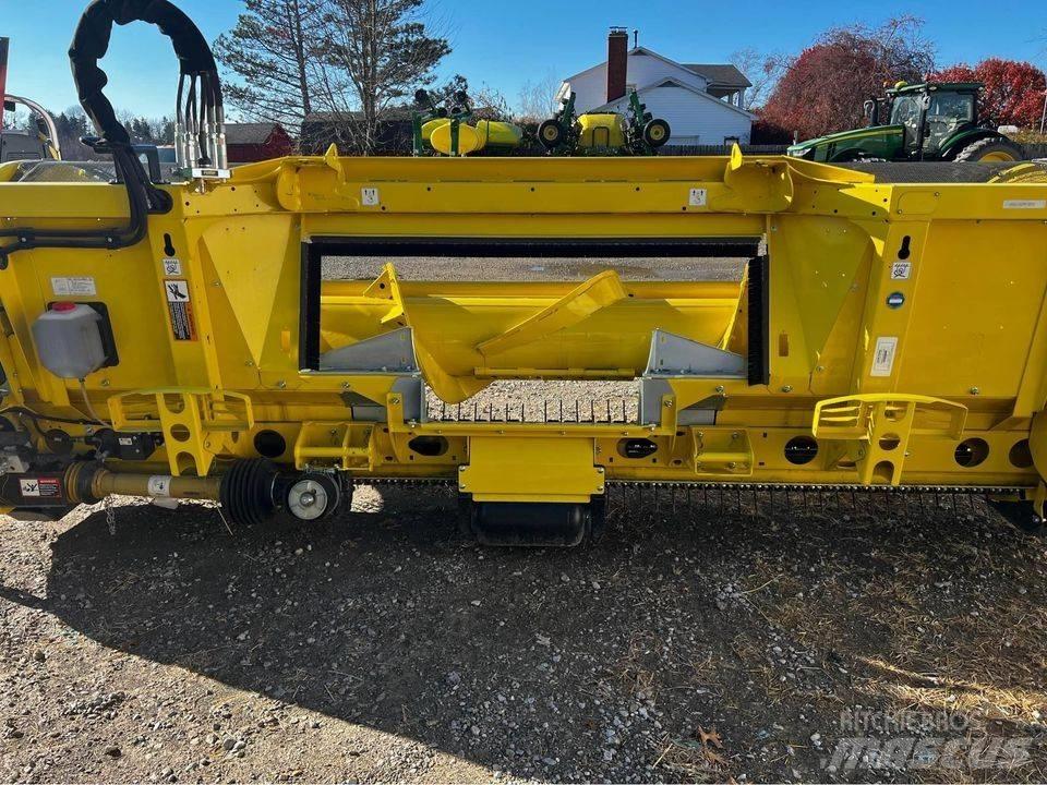 John Deere 649 Alte echipamente pentru nutret