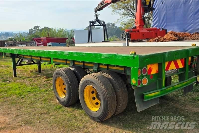  Custom 12.3m Alte remorci