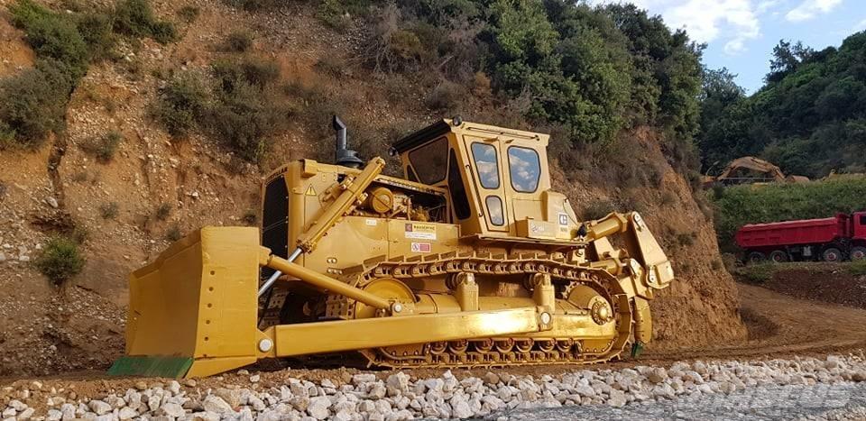 CAT D9G Buldozere pe senile