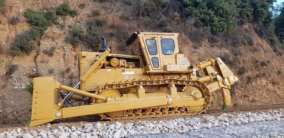 CAT D9G Buldozere pe senile