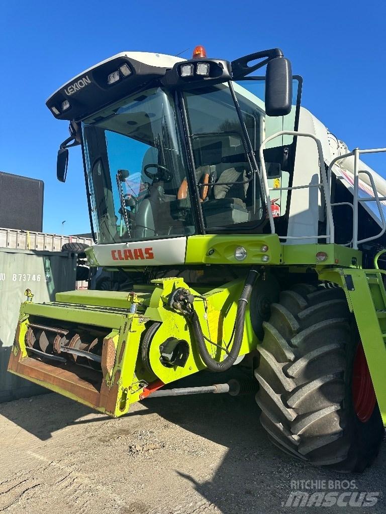 CLAAS Lexion 560 Combine de secerat