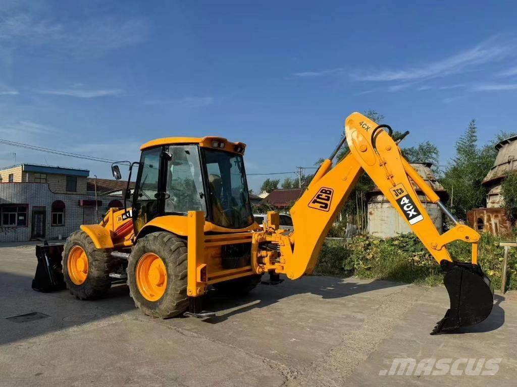 JCB 4CX Buldoexcavatoare