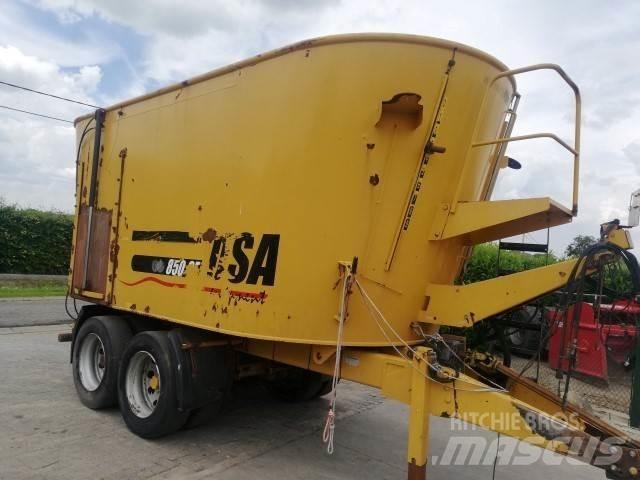  USA 850CF Mixere furaje