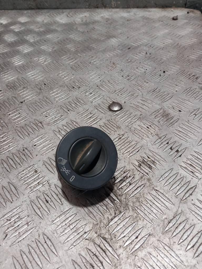 MAN TGM  81255250193 Cabine si interior