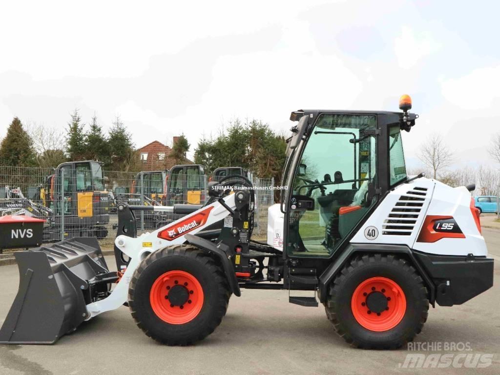 Bobcat L 95 Incarcator pe pneuri