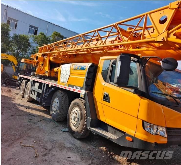 XCMG QY 50 KC Macara teren accidentat