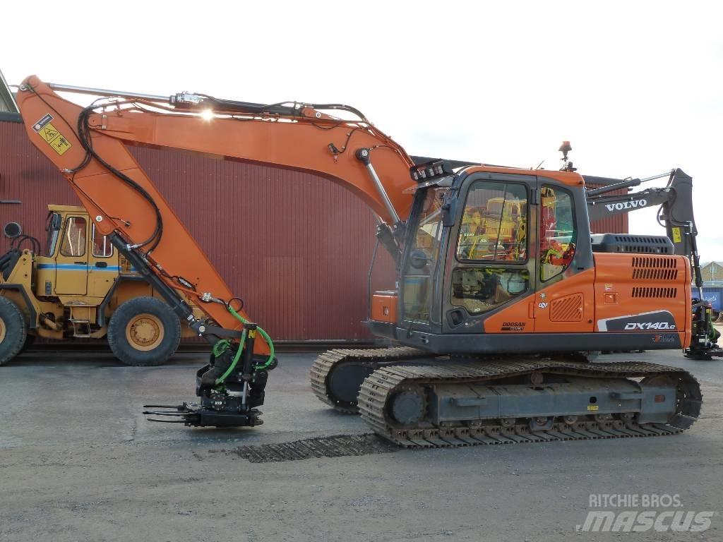Doosan DX140LC-5 Excavatoare pe șenile
