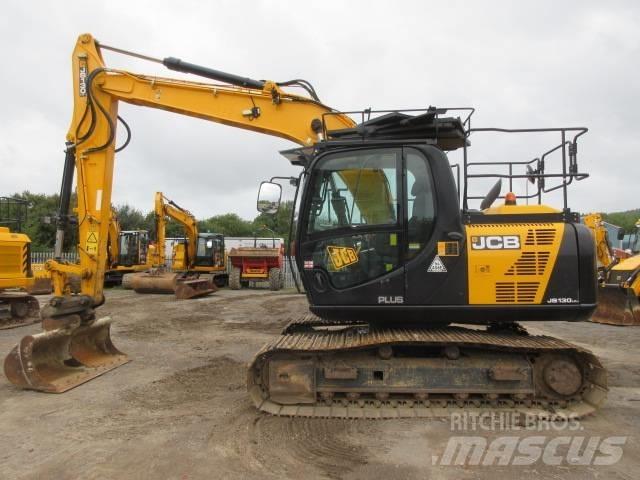 JCB JS130LC Plus+ Excavatoare pe șenile
