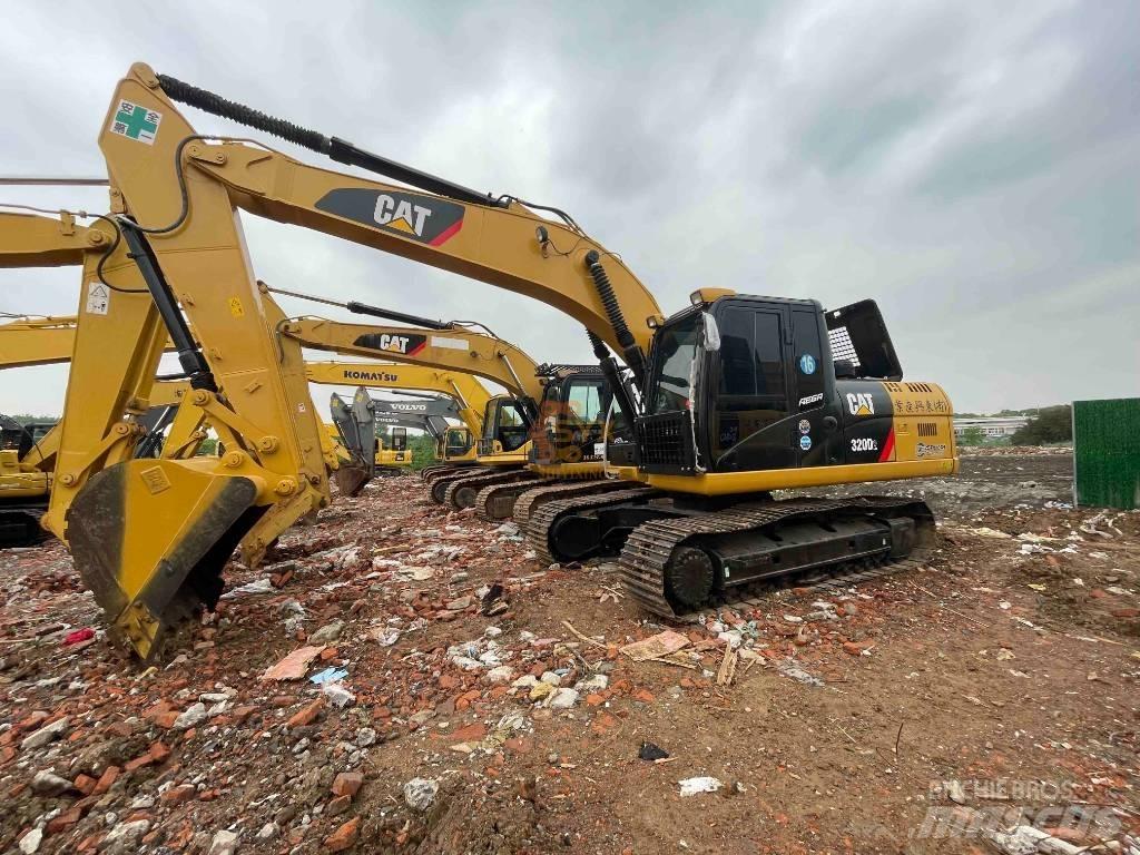 CAT 320 DL Excavatoare pe șenile
