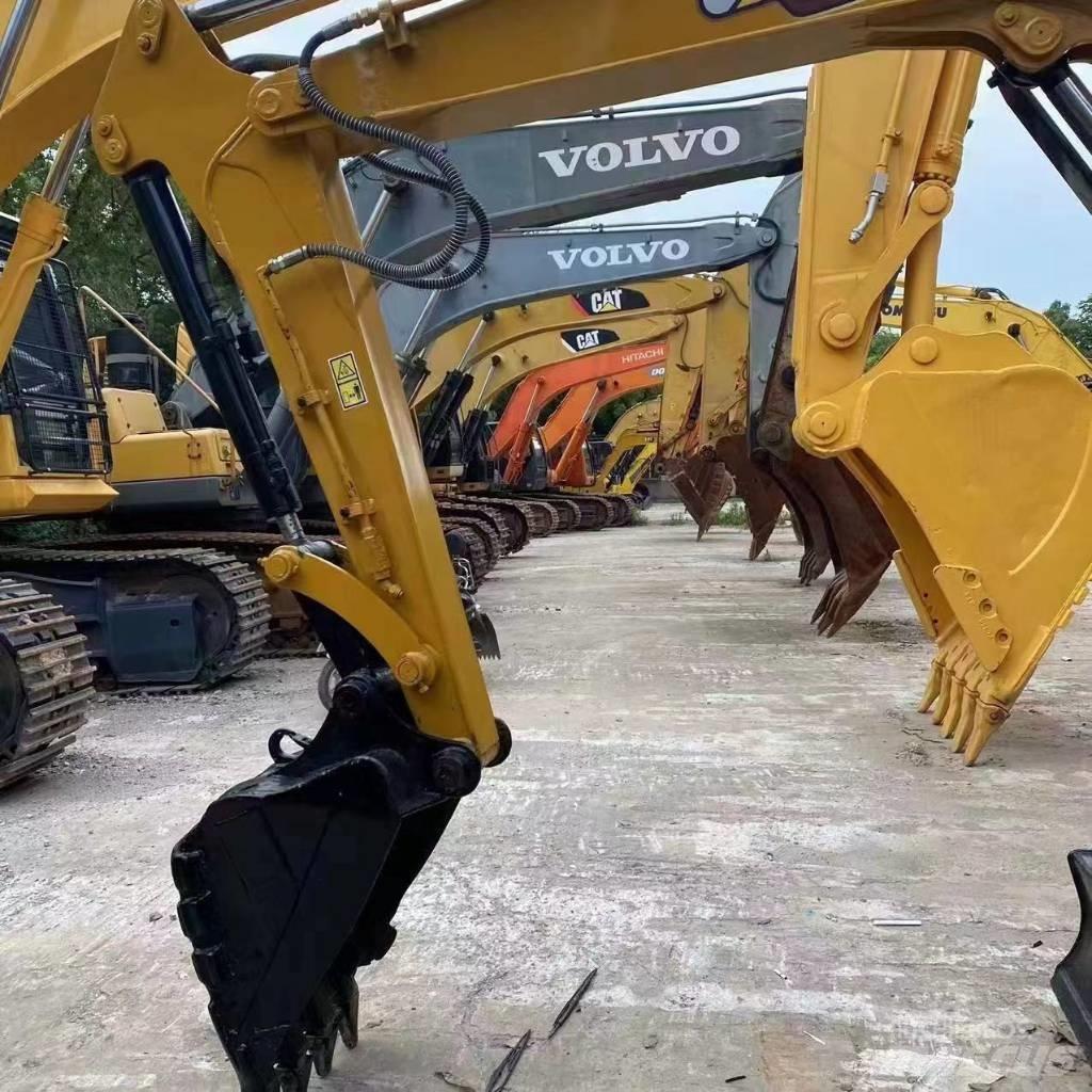 CAT 303.5 Excavatoare pe șenile

