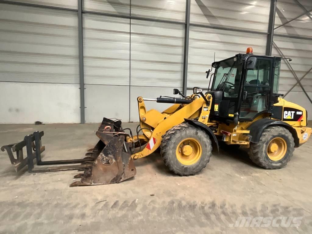 CAT 908 H 2 Incarcator pe pneuri