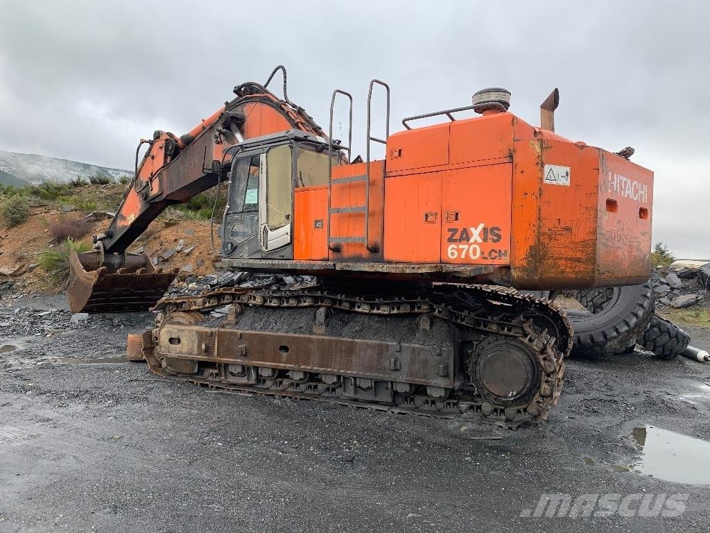 Hitachi 670 LCH-3 Excavatoare pe șenile
