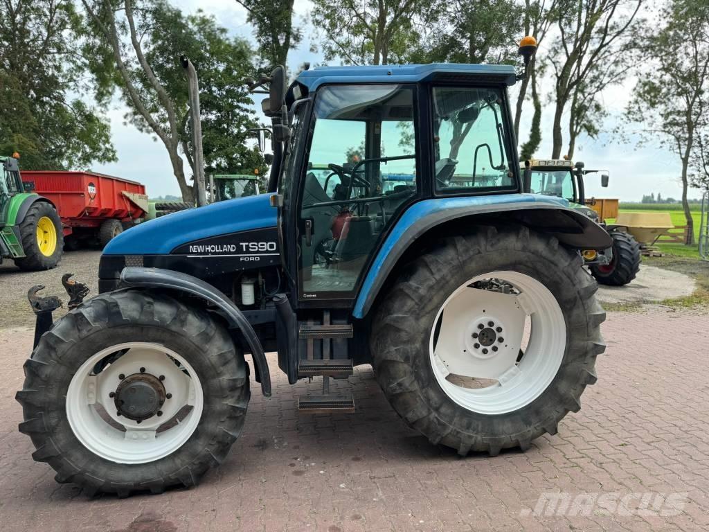 New Holland TS90 Tractoare