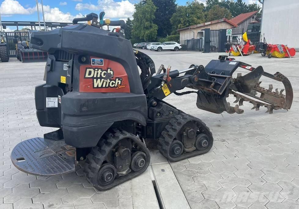 Ditch Witch R300 Autobasculante cu senile