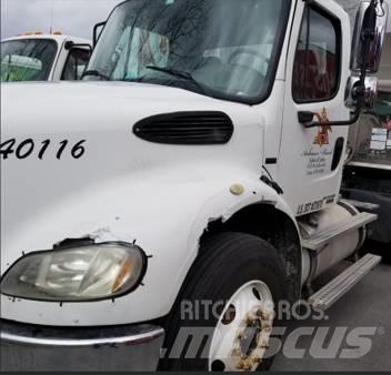Freightliner M2 Autotractoare