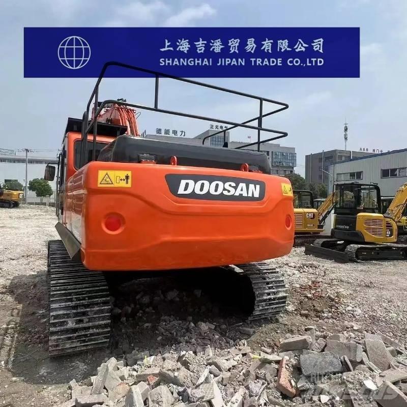 Doosan DX 300 Excavatoare pe șenile
