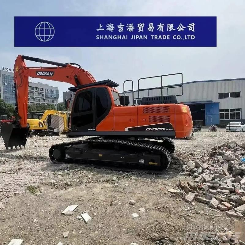 Doosan DX 300 Excavatoare pe șenile
