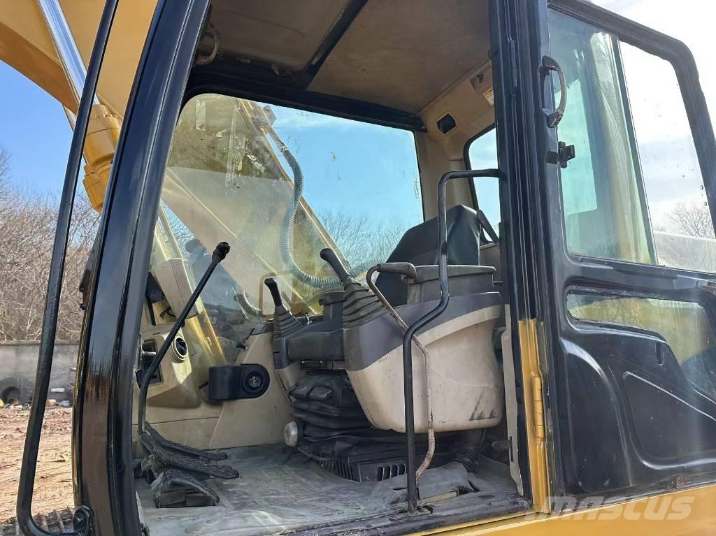 CAT 320 C L Excavatoare pe șenile
