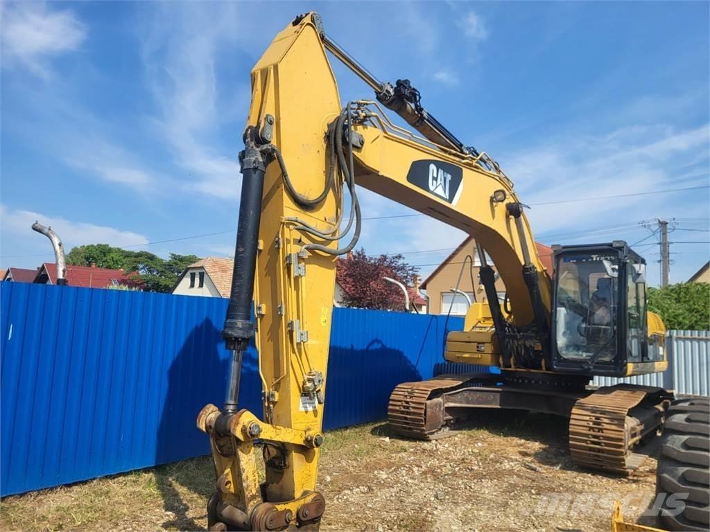 CAT 324D L Utilaje construcții - Altele