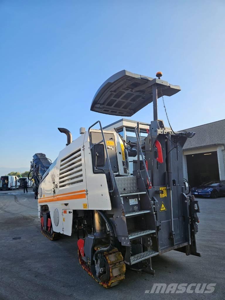 Wirtgen W 100 F Utilaje asfalt cu freze reci