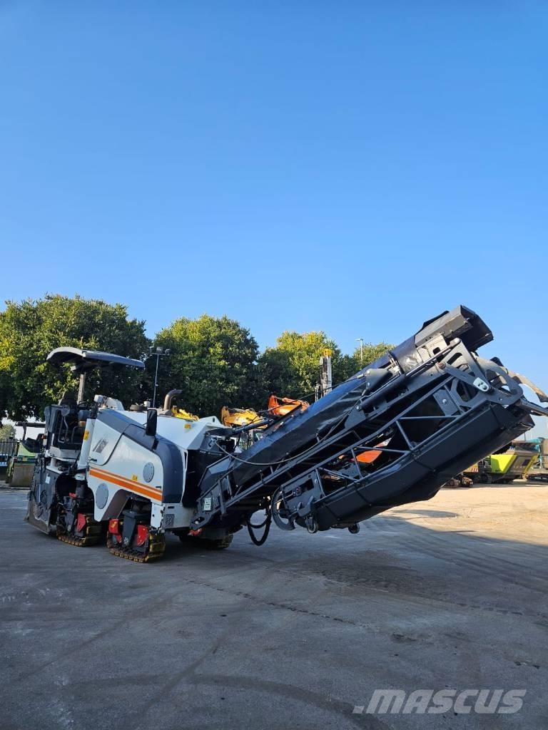 Wirtgen W 100 F Utilaje asfalt cu freze reci