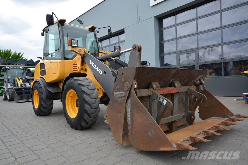 Volvo L 25 F Z Incarcator pe pneuri