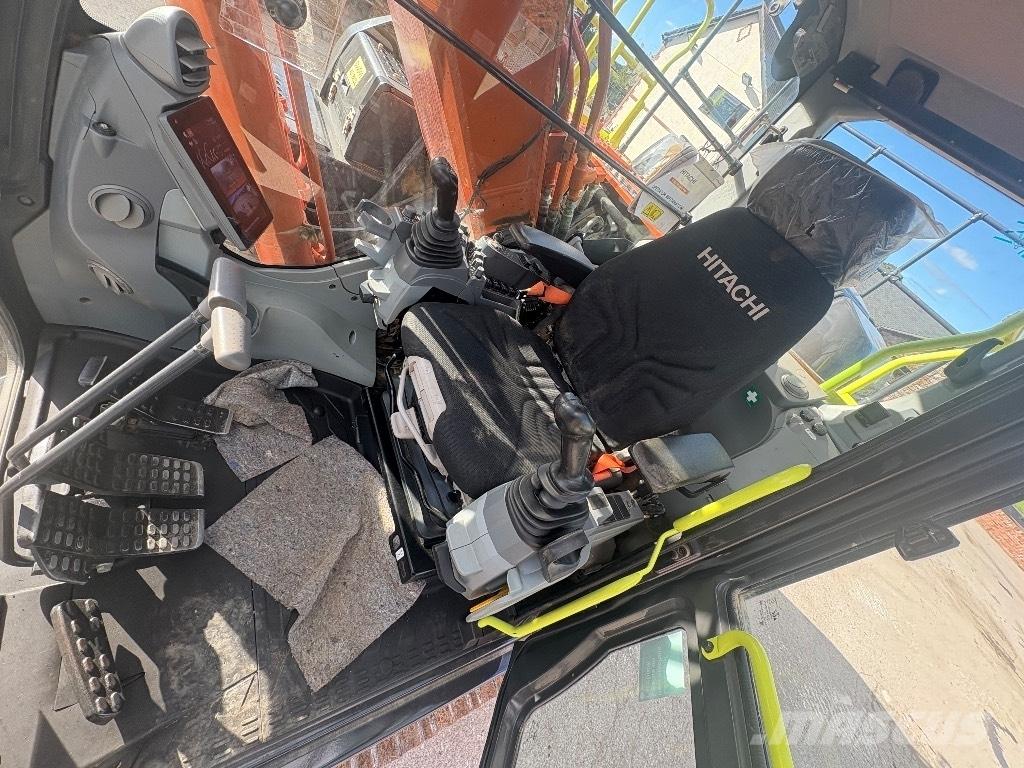 Hitachi ZX 210 LC-7 Excavatoare pe șenile
