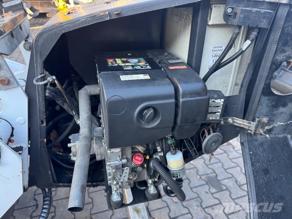 Dino 160 XT Platforme aeriene montate pe remorca