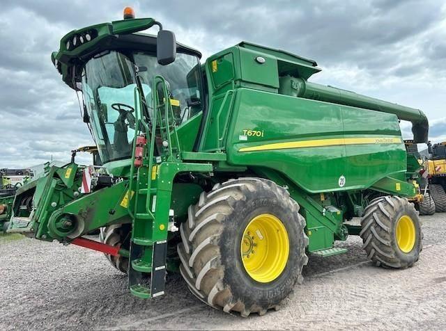 John Deere T 670 i Combine de secerat