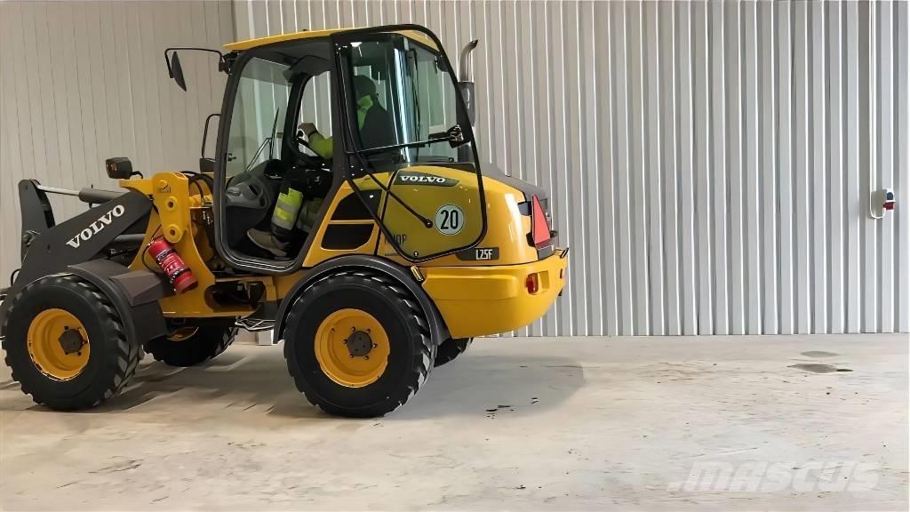 Volvo L 25 F Incarcator pe pneuri