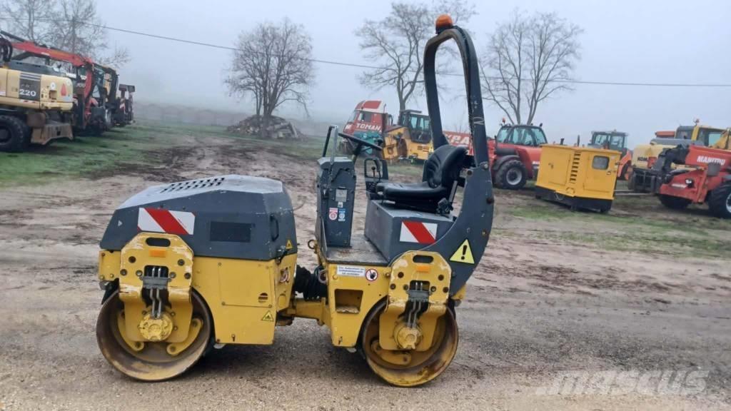 Bomag BW 100 AD-3 Cilindri compactori dubli