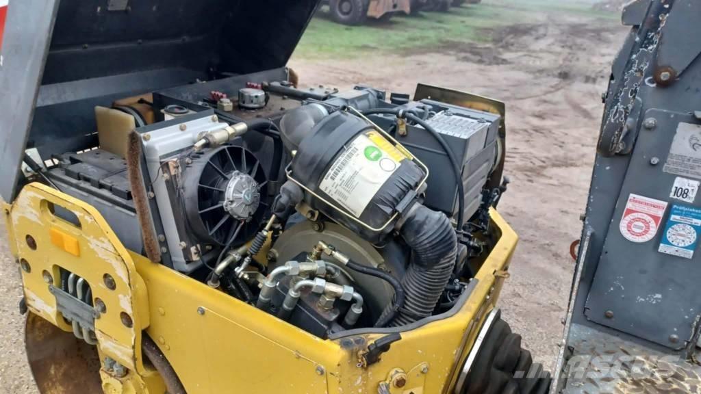 Bomag BW 100 AD-3 Cilindri compactori dubli