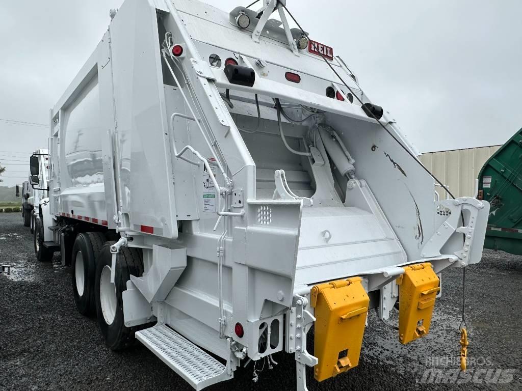 Freightliner M2 Camion de deseuri