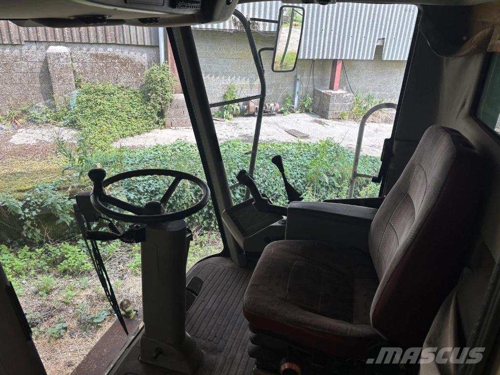 CLAAS Lexion 420 Combine de secerat