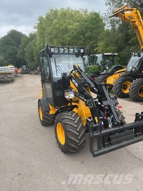 JCB 403 PLUS Manipulatoare agricole