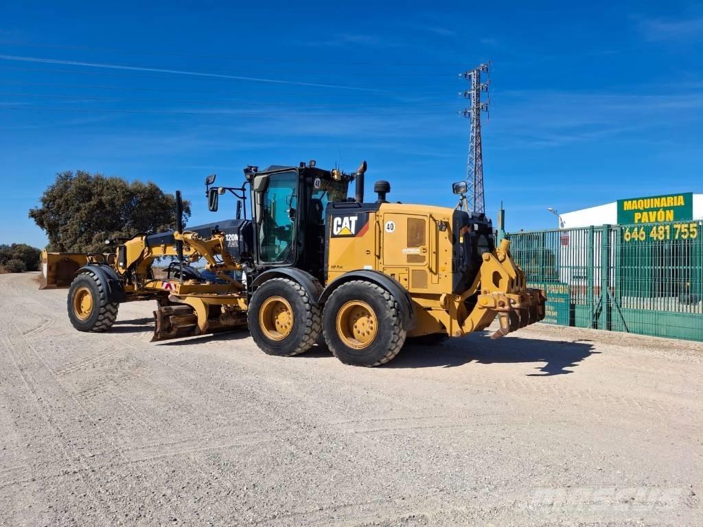 CAT 120 M 2 AWD Gredere