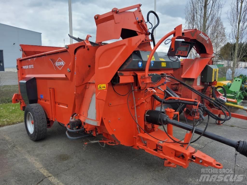 Kuhn Primor 5570 M Debalotare, taiere, impachetare